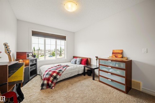 525 173A Street, Edmonton, AB 