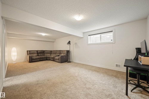 525 173A Street, Edmonton, AB 