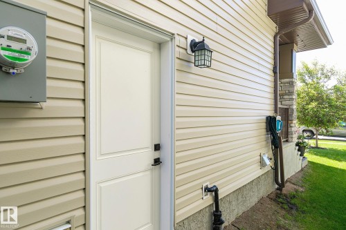 Exterior entry - 312 West Haven Drive, Leduc, AB 