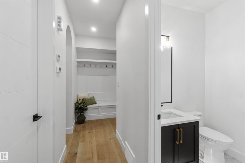 Welcome to 1527 Esaiw Place NW - 1527 Esaiw Place Nw, Edmonton, AB - Indoor