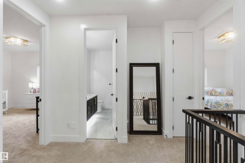 Welcome to 1527 Esaiw Place NW - 1527 Esaiw Place Nw, Edmonton, AB - Indoor Photo Showing Other Room