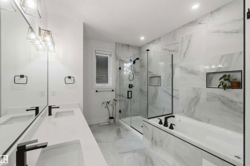 Welcome to 1527 Esaiw Place NW - 1527 Esaiw Place Nw, Edmonton, AB - Indoor Photo Showing Bathroom