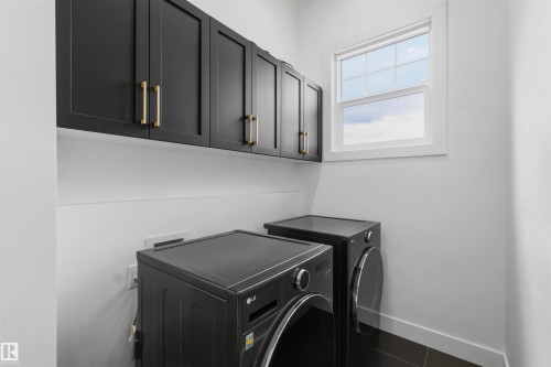 Welcome to 1527 Esaiw Place NW - 1527 Esaiw Place Nw, Edmonton, AB - Indoor Photo Showing Laundry Room