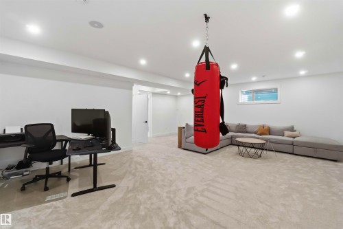 Welcome to 1527 Esaiw Place NW - 1527 Esaiw Place Nw, Edmonton, AB - Indoor