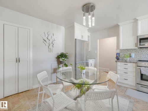 Image quality insufficient for description - 9207 169 Street, Edmonton, AB - Indoor Photo Showing Dining Room