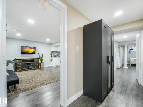 Image quality insufficient for description - 9207 169 Street, Edmonton, AB - Indoor