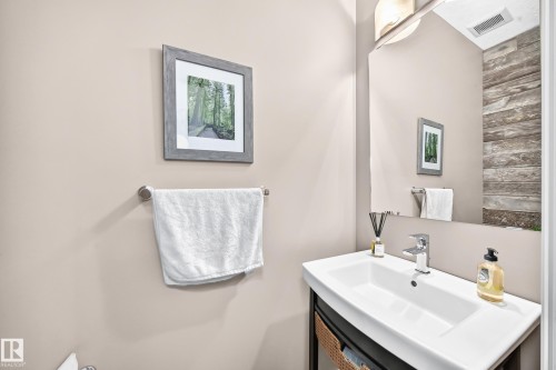 10 Spring Bay, Spruce Grove, AB 