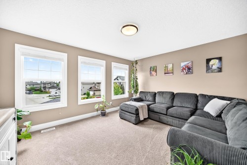 10 Spring Bay, Spruce Grove, AB 