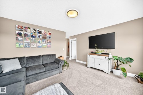 10 Spring Bay, Spruce Grove, AB 