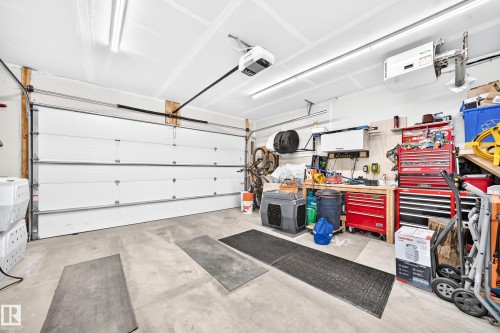 10 Spring Bay, Spruce Grove, AB 