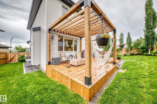 10 Spring Bay, Spruce Grove, AB 