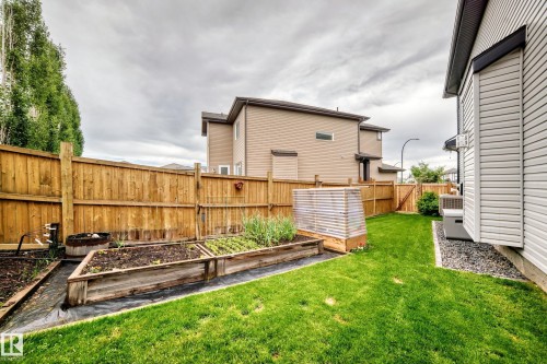 10 Spring Bay, Spruce Grove, AB 