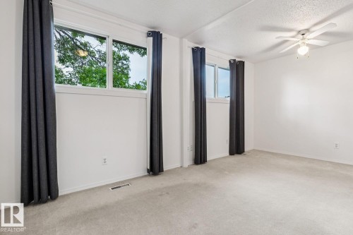 Empty room - 1131 Hooke Road, Edmonton, AB 