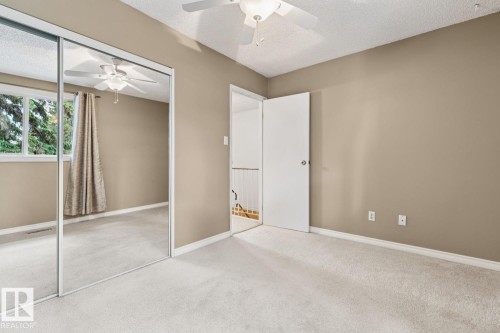 Bedroom - 1131 Hooke Road, Edmonton, AB 