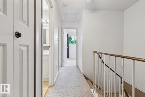 Corridor - 1131 Hooke Road, Edmonton, AB 