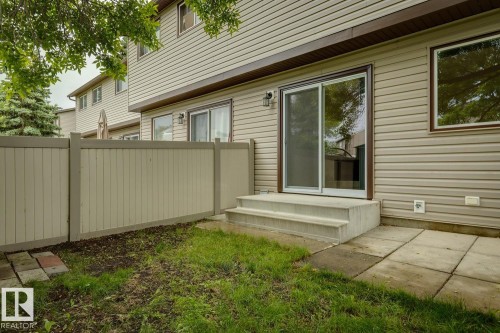 Exterior entry - 1131 Hooke Road, Edmonton, AB 