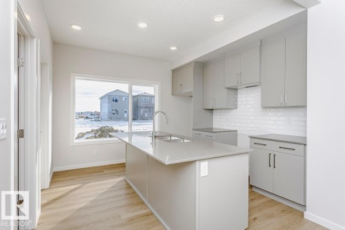 29 Mcleod Avenue, Spruce Grove, AB 