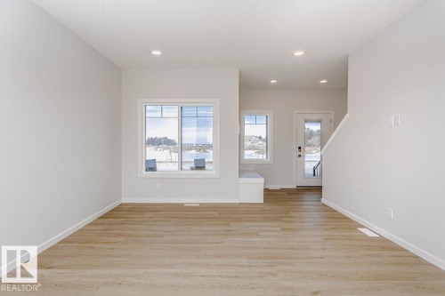 29 Mcleod Avenue, Spruce Grove, AB 