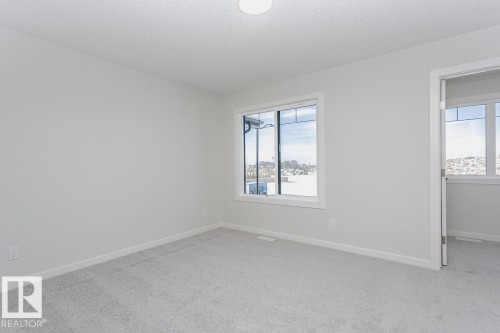 29 Mcleod Avenue, Spruce Grove, AB 
