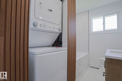 7607 137 Avenue, Edmonton, AB 