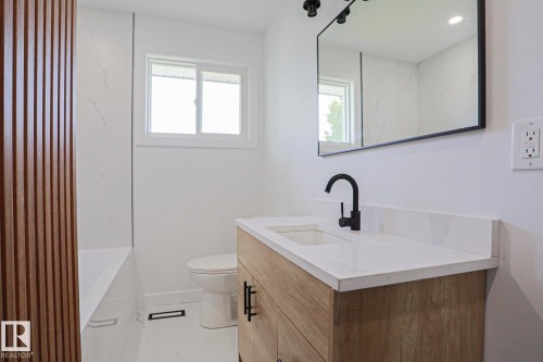 7607 137 Avenue, Edmonton, AB 