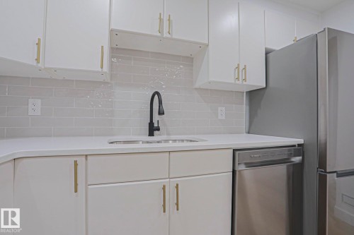 7607 137 Avenue, Edmonton, AB 