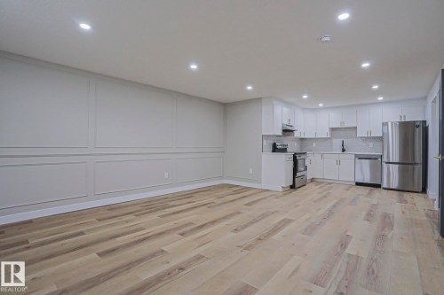 7607 137 Avenue, Edmonton, AB 