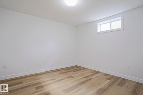 7607 137 Avenue, Edmonton, AB 