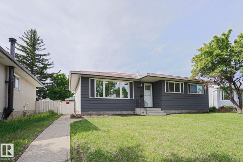 7607 137 Avenue, Edmonton, AB 