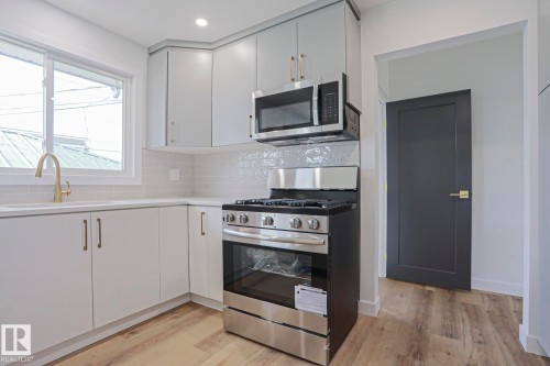 7607 137 Avenue, Edmonton, AB 