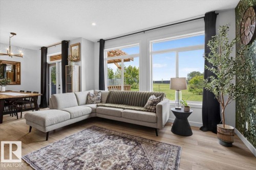 24 Maple Crescent, Gibbons, AB 