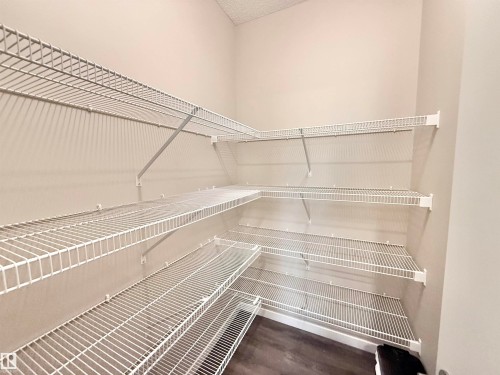Image quality insufficient for description - 22519 96 Avenue, Edmonton, AB 