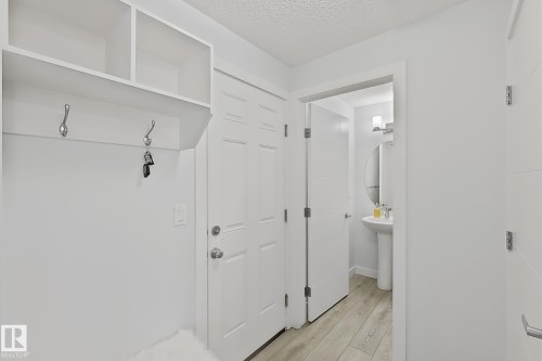 228 42 Avenue Nw, Edmonton, AB 