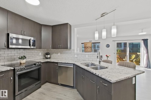 228 42 Avenue Nw, Edmonton, AB 