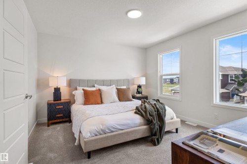 5749 Hawthorn Common, Edmonton, AB 