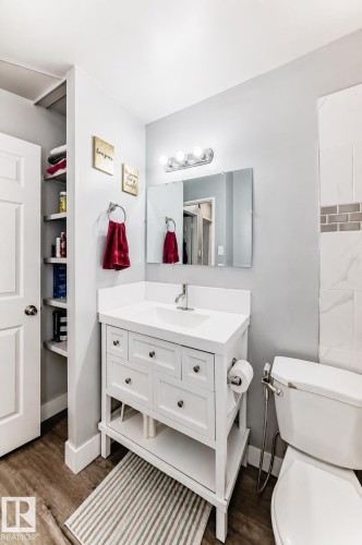 167 Roseland Village, Edmonton, AB 