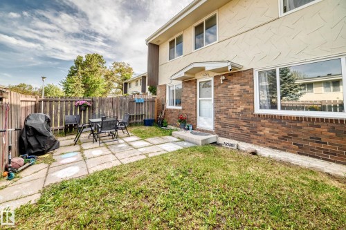 167 Roseland Village, Edmonton, AB 
