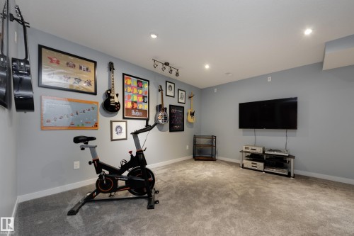 434 Chappelle Drive, Edmonton, AB - Indoor Photo Showing Gym Room