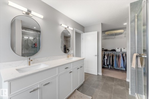 60 Gladstone Bend, Spruce Grove, AB 