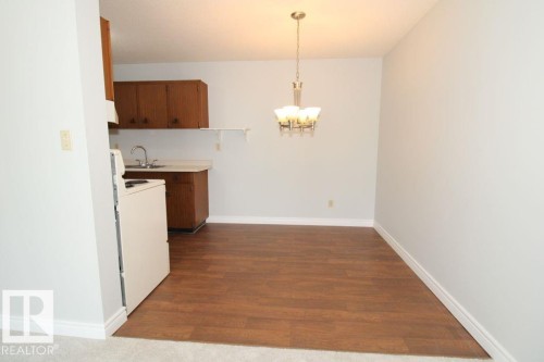 305 10725 111 Street, Edmonton, AB 