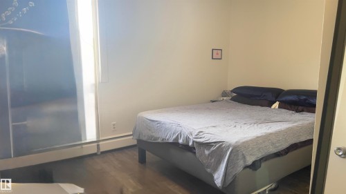Image quality insufficient for description - 311 8604 Gateway Boulevard, Edmonton, AB 
