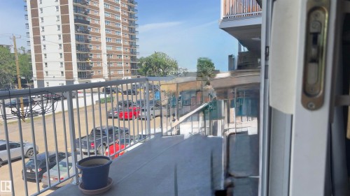 Balcony with metal railings - 311 8604 Gateway Boulevard, Edmonton, AB 