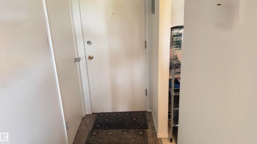 Image quality insufficient for description - 311 8604 Gateway Boulevard, Edmonton, AB 