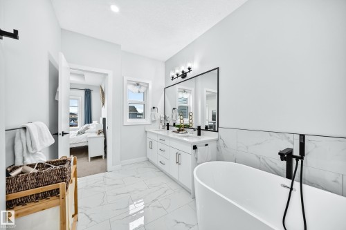223 Rolston Wynd, Leduc, AB 