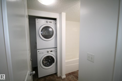 417 5804 Mullen Place, Edmonton, AB 