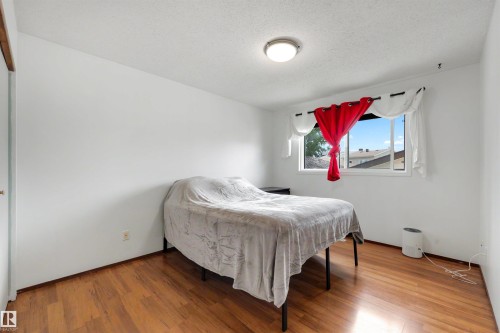 18661 61 Avenue, Edmonton, AB 
