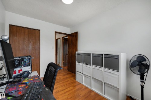 18661 61 Avenue, Edmonton, AB 