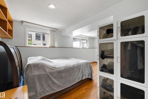 18661 61 Avenue, Edmonton, AB 