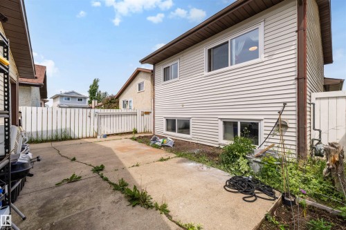 18661 61 Avenue, Edmonton, AB 
