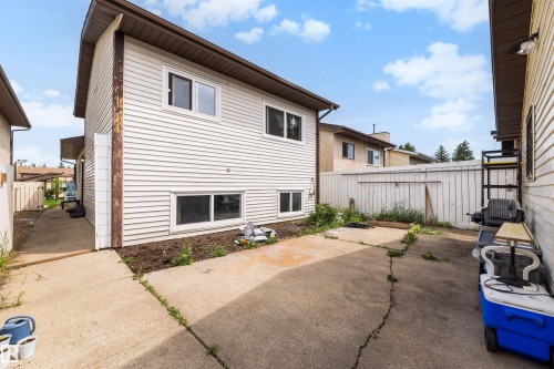 18661 61 Avenue, Edmonton, AB 